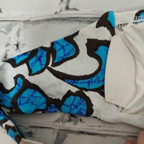 Nwt‎ Sunsets Bikini Top - Picture 5 of 5